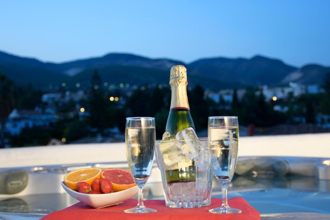 Апартаменти Isla De Benalmadena 1, Jacuzzi, 80M From The Sea, Ac, Bbq, Private Parking, Big Terrace Екстер'єр фото
